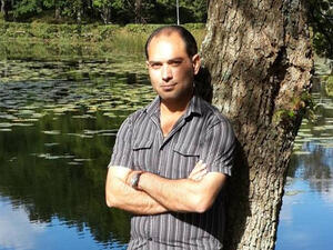  الناشط في مجال حقوق الانسان معروف محمود طعمه 