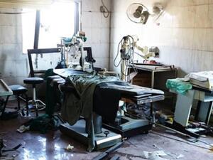 تستهدف المشافي والطواقم الطبية في القصف الجوي الروسي وقبله من النظام السوري - أرشيف