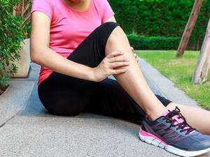 التدليك يقلل من دوران الدم لأنه يضغط على أوعية الدموية


