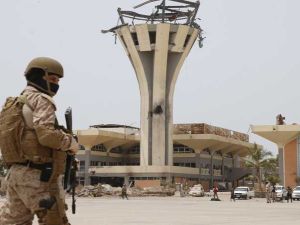 توتر أمني واشتباكات في مطار عدن الدولي جنوبي اليمن