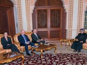 وصل ماتيس، السلطنة، الأحد، في زيارة غير محددة المدة 