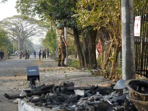 قالت المجموعة المسلحة "ماي آيك كياو" إن "الاشتباكات اندلعت الساعة الخامسة صباحا في 3 مواقع"