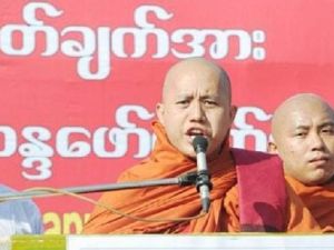 راهب بوذي يخطط لتحويل مدرسة إسلامية تاريخية إلى معبد