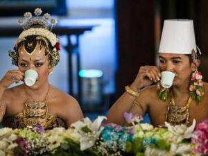 العروسة للعريس