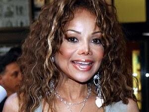 شقيقةمايكل جاكسون