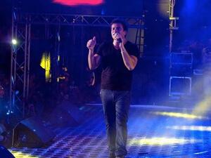 Amr Diab at his Golf Marina concert