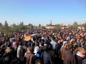 تشييع محتجين في الفلوجة