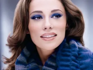 2011 Fall Model, Blue