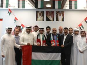 مدراء وموظفو بيت التمويل الخليجي يحتفلون