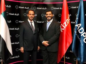 Nasser Ahmed Alsowaidi, Chairman of DED and Khaled Salmeen Al Kawari, Executive Vice President of Industrial Zones ADPC