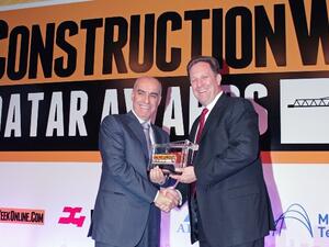 Jerry Jackson, Technical Director receiving Construction Week Award