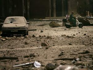 Lebanon does Valentine's Day in political style: Feb 14 connotes Hariris, past and present. Lebanon does Valentine's Day in political style: Feb 14 connotes Hariris, past and present.