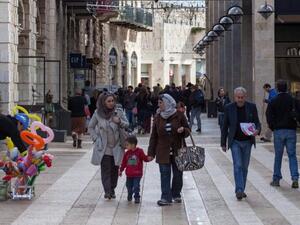 Mamilla mall, just meters away from Jerusalem's Old City, was allegedly at the centre of a Hamas bomb attack foiled by Israeli security agency Shin Bet. (Image via Haaretz)