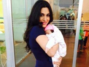 Maya Nasri taking her little to the salon. (Image: Facebook)