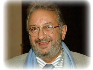 Nour El-Sherif will be honored at the Dubai International Film Festival in December. (Image: Facebook)