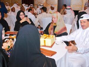 Al Mansoori directed employees to strengthen their knowledge base and to foster a culture of innovation and creativity