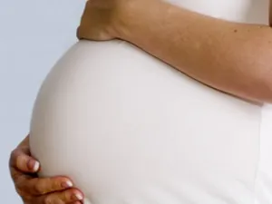 Pregnancy, renowned for the bizarre food cravings it induces, should not fast Ramadan if not having an easy pregnancy.