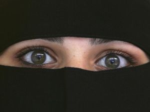 The awkward moment when you get divorced via loudspeaker at the mall. You just have to hate it when that happens.