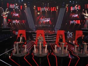 Four coaches who are popular performing singers will train and supervise participants in the program relying on the quality of the singing talent.