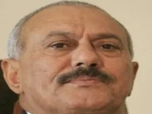 النظام والمعارضة في اليمن يتمسكان بمواقفهما 