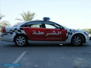 سيارة تابعة لشرطة ابوظبي
