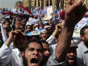 انصار حازم ابو اسماعيل في ميدان التحرير 
