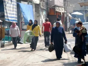 مسلحين غادروا عين الحلوة 