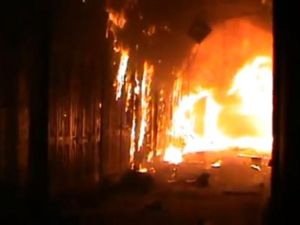 احتراق السوق القديمة في حلب مع احتدام القتال 