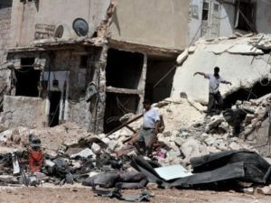 من صور الدمار في حلب شمال سوريا