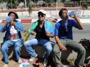 مفطرون علنا في الجزائر