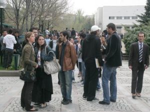 صدامات بين طلبة في جامعة انقرة