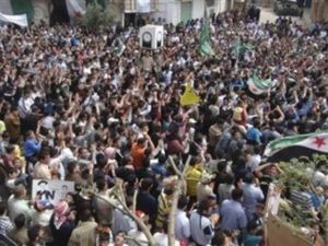 مظاهرة ضد حكم الأسد قرب حمص
 مظاهرة ضد حكم الأسد قرب حمص