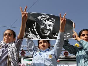 إحياء الذكرى السنوية التاسعة لوفاة ياسر عرفات وسط مطالب بكشف الحقيقة