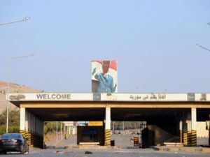 معبر باب الهوا بين تركيا وسوريا الذي وقع تحت سيطرة الجيش السوري الحر
