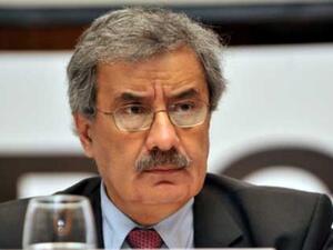 وزير العمل اللبناني المستقيل شربل نحاس  وزير العمل اللبناني المستقيل شربل نحاس