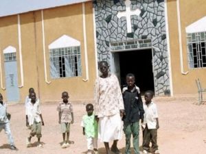 مسلمون يهاجمون مركزا بروتستانتيا في الخرطوم  مسلمون يهاجمون مركزا بروتستانتيا في الخرطوم