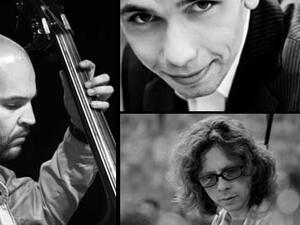 Szymon Klima on clarinet, Joachin Mencel on piano and Adam Kowalewski on contrabass