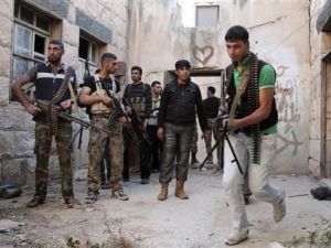مقاتلون من الجيش السوري الحر في درعا