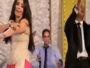 Dina's controversial belly dance stirred a wave of anger among Shiites in Egypt (Film clip screenshot: YouTube)