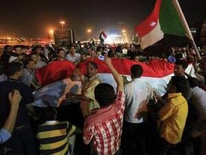 سودانيون يحتفلون في الخرطوم برحيل مبارك