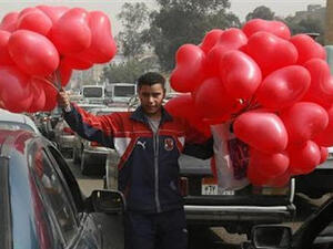 Many Egyptians are ignoring the Salafis call to boycott Valentine's Day (Photo: The Elder of Ziyon)