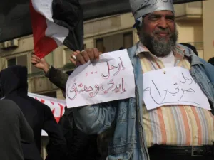 المبعوث الاميركي موظف لدى الجيش المصري 