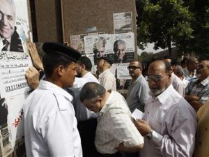 المصريون يختارون رئيسهم لأول مرة
