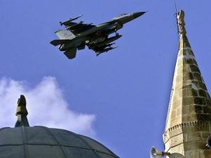 طائرة اف 16 فوق اسطنبول
