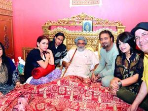 The Arab and Saudi cast of "Family of Five." (Image: Arab News)