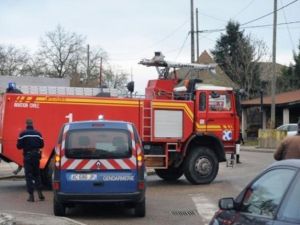 مقتل خمسة مغاربة من العائلة نفسها في تحطم طائرة في فرنسا 