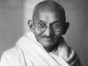 A poster exhibition entitled “Did you sense the spirit of Gandhi in Tahrir Square?” is currently running in Cairo as part of the ongoing India by the Nile festival. (Photo: Facebook) 