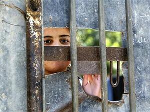 مقتل فلسطيني أشعل النار في جسده