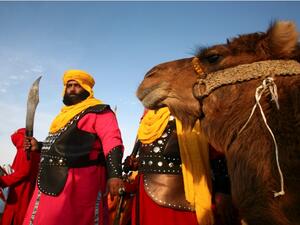 هل يتوجب منع التشبيه والتمثيل؟