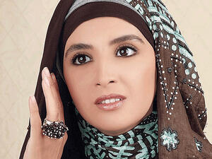 Hanan Turk is depressed after her ex-husband was caught cross-dressing. (Image:Facebook)